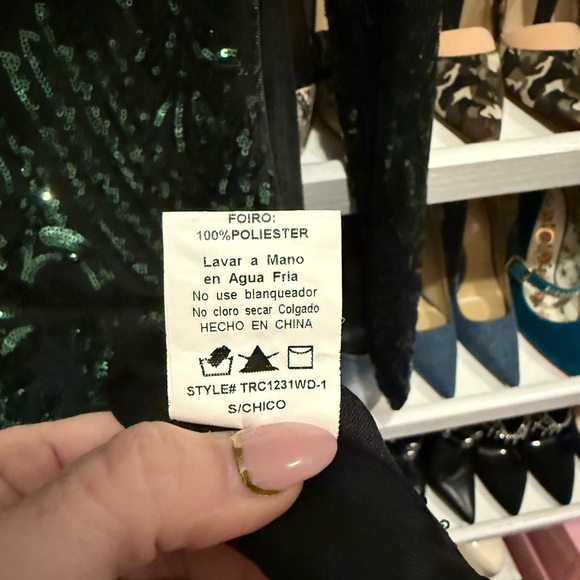 Elegant Green and Black Sequin Dress- Small - Picture 9 of 14